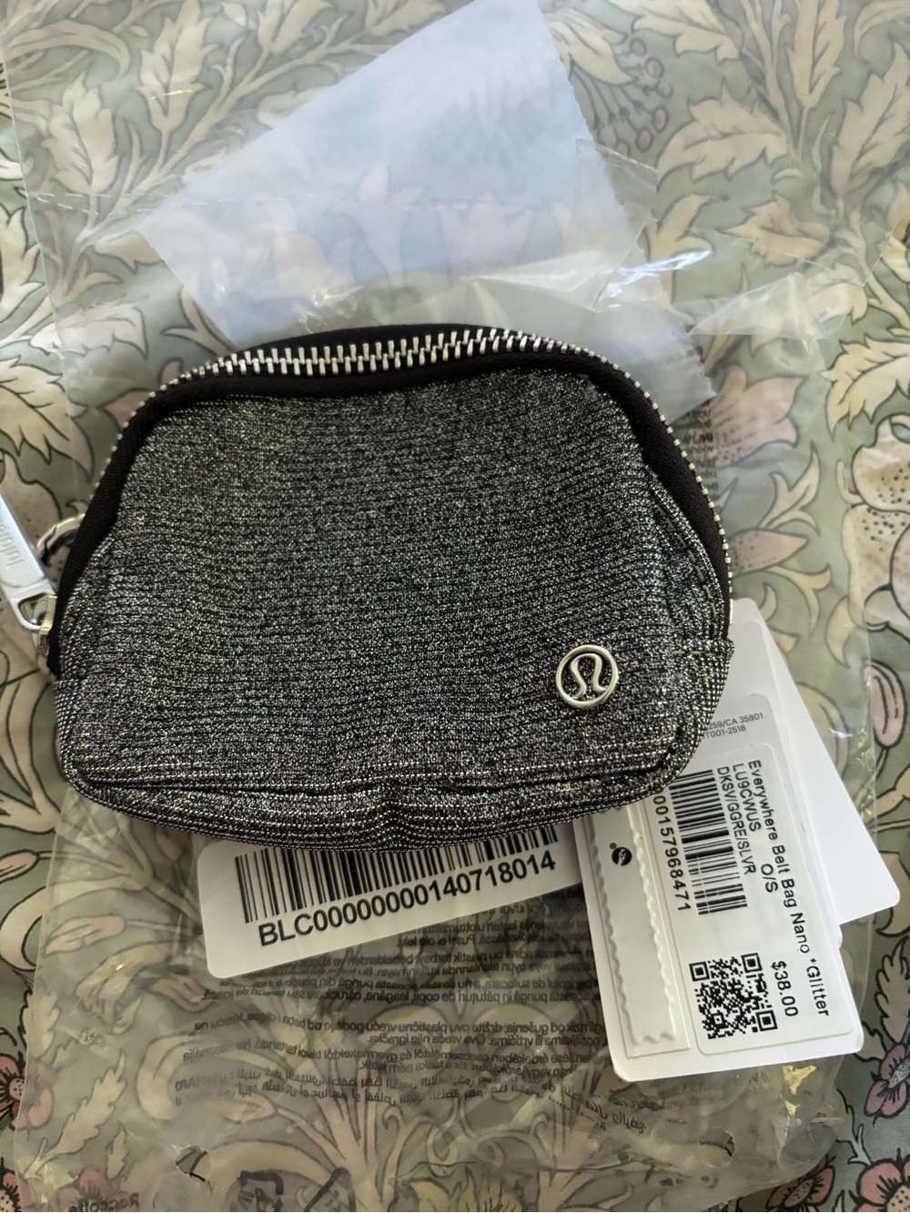 NWT Lululemon nano glitter belt bag